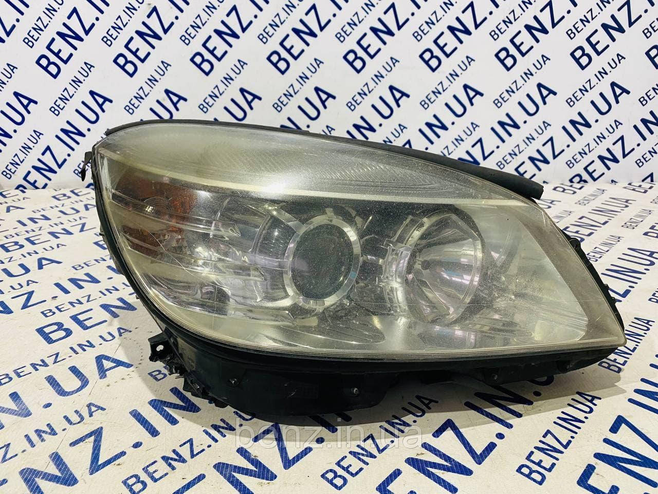 Блок фара права Mercedes W204, S204 A2048200261