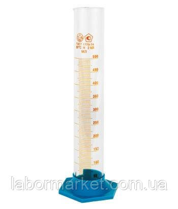 Циліндр мірний 500 мл на пластиковій основі, з носиком, фото 1