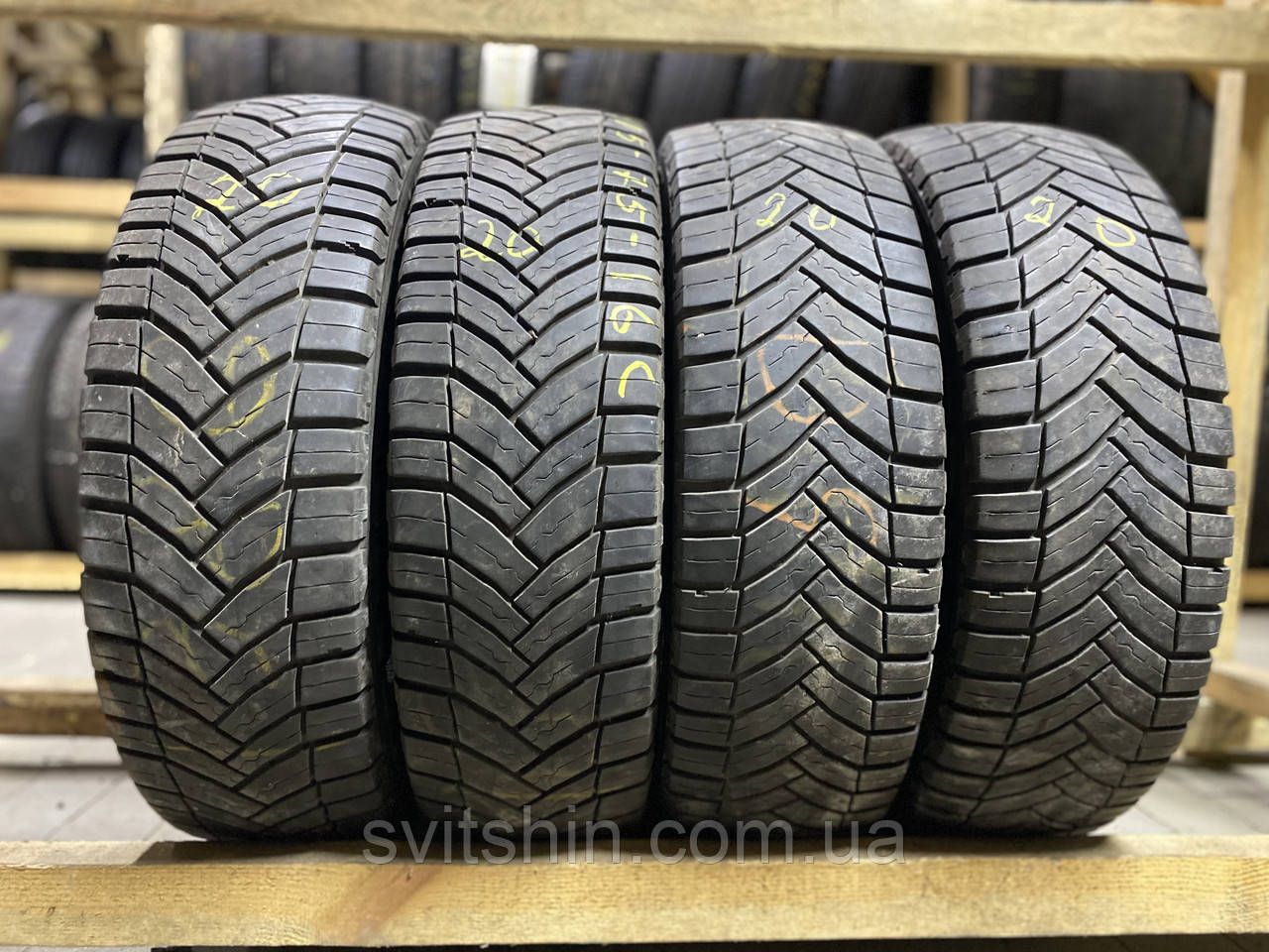 Всесезонні шини 205/75R16C Michelin AgilisCrossClimate Рік-20