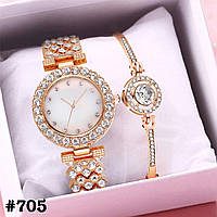 Женские кварцевые наручные часы / годинник цвета розового золота с металическим браслетом (705)