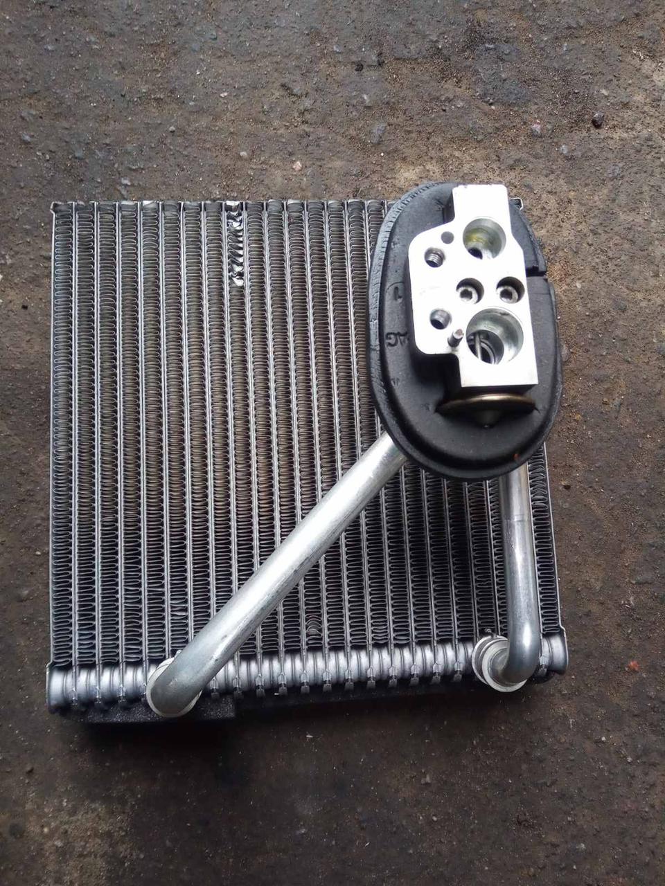 Б/В радіатор кондиціонера випарник випарник Skoda Octavia A5 VW 1K0820679, фото 1