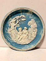 Винтажная коллекциоонная тарелка из турмалиново-голубого камня "Любовные сонеты Шекспира"