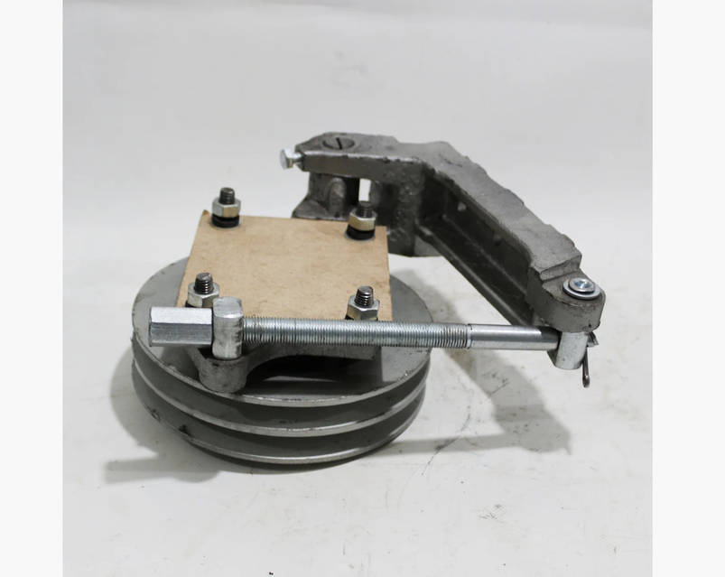 Привод гидронасоса НШ-32 в сборе со шкивом комбайна ДОН-1500Б