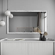 Сріблясто-біле дзеркало настінне 68х118 Black Mirror для масажного кабінету