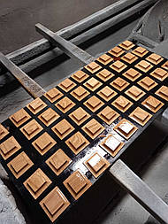 Меблева ручка з дерева квадратна 70*70 мм