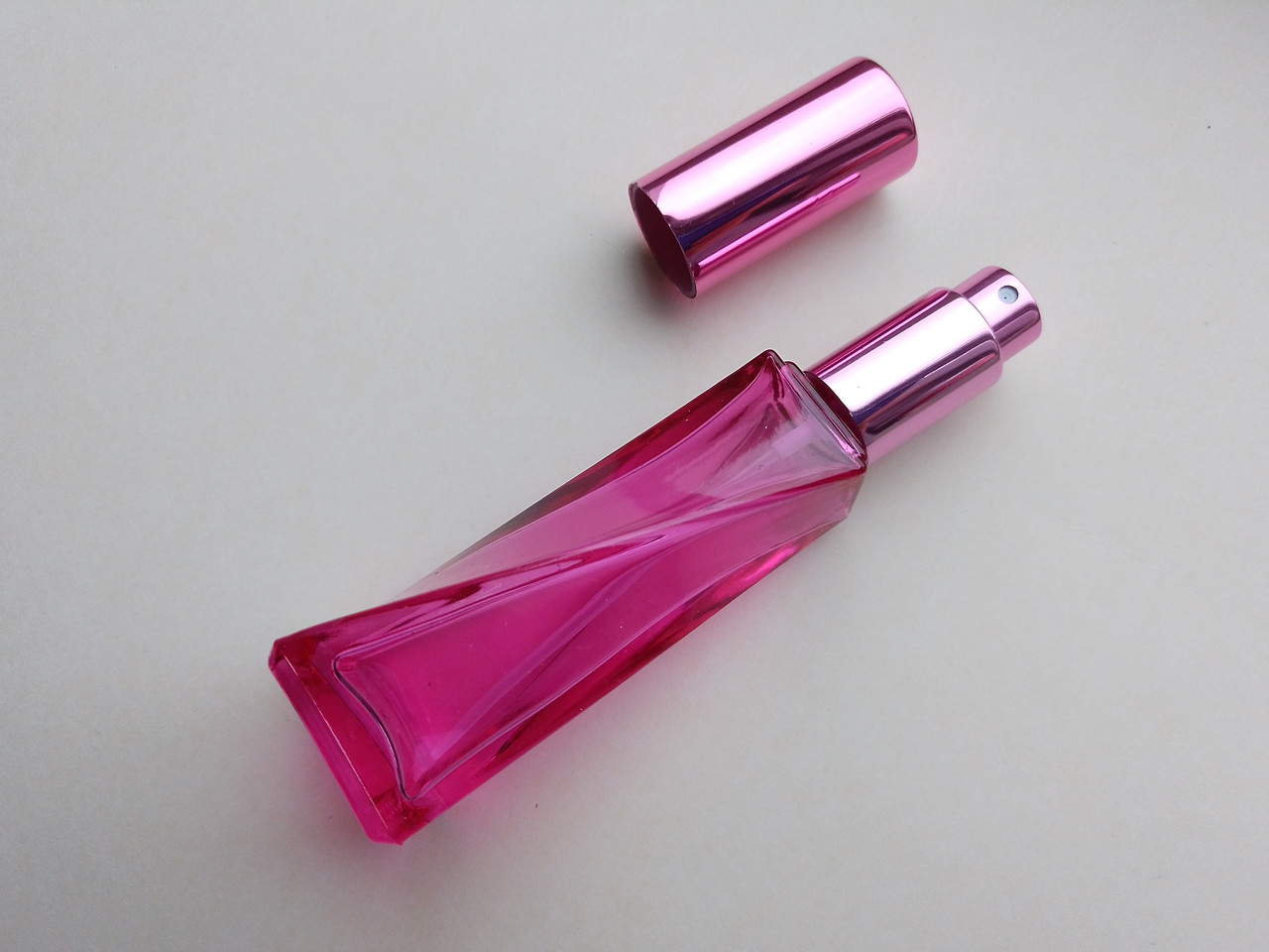 20 мл Ліана рожевий флакон скляний з розпилювачем 13/410 для парфумерії, парфумів, туалетної води