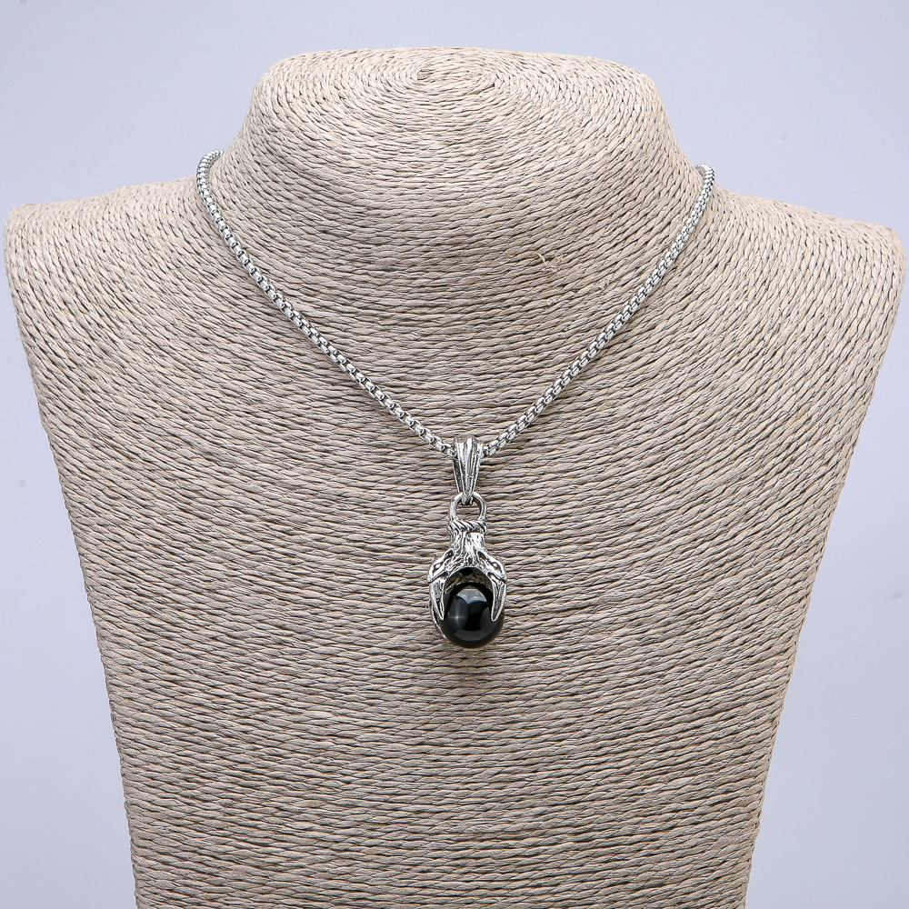 Кулон "Лапа з кулею" 45х15мм + - на ланцюжку L-70см + - сріблястий метал, фото 1