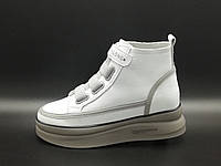 Белые кожаные ботинки. Маленькие размеры (34 - 35)