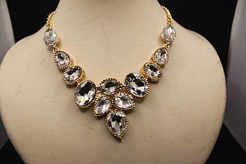 Стильне кольє золотисте з каменями гірський кришталь