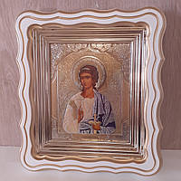 Ікона Ангела Охоронця, лик 15х18 см, у білому фігурному дерев'яному кіоті