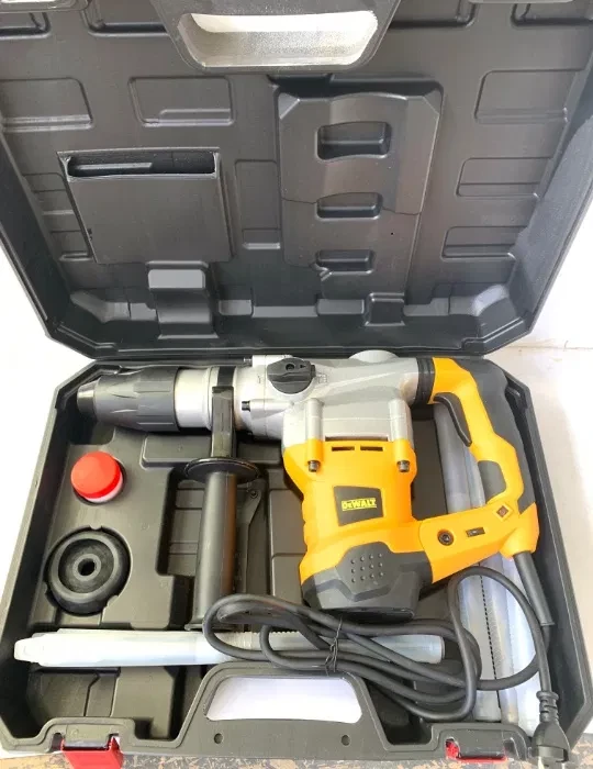 Отбойный молоток, отбойник, перфоратор DeWALT D25721K SDS-MAX Кейс. - фото 2 - id-p1567931859