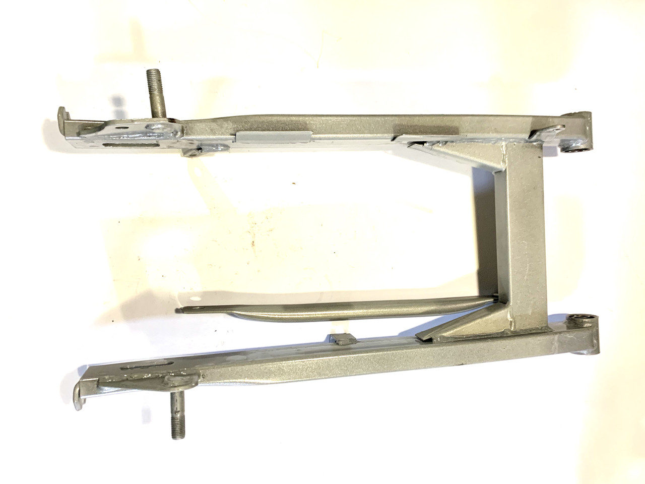 Маятник задній Актив