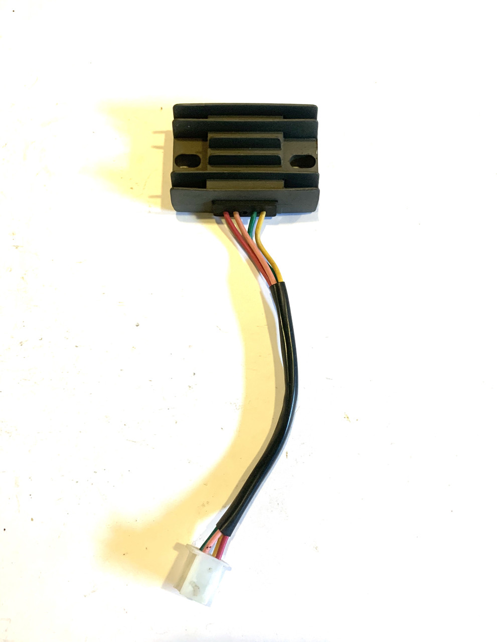 Реле зарядки 4 дроти Актив