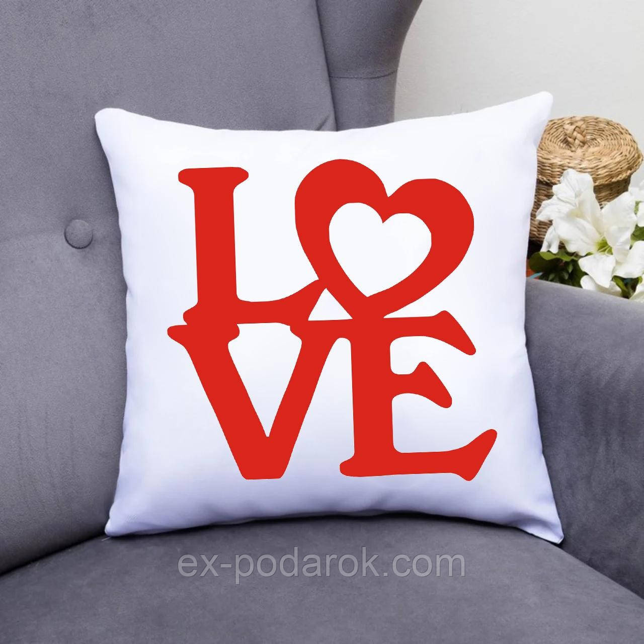 Подушка Love. Подушка Лав
