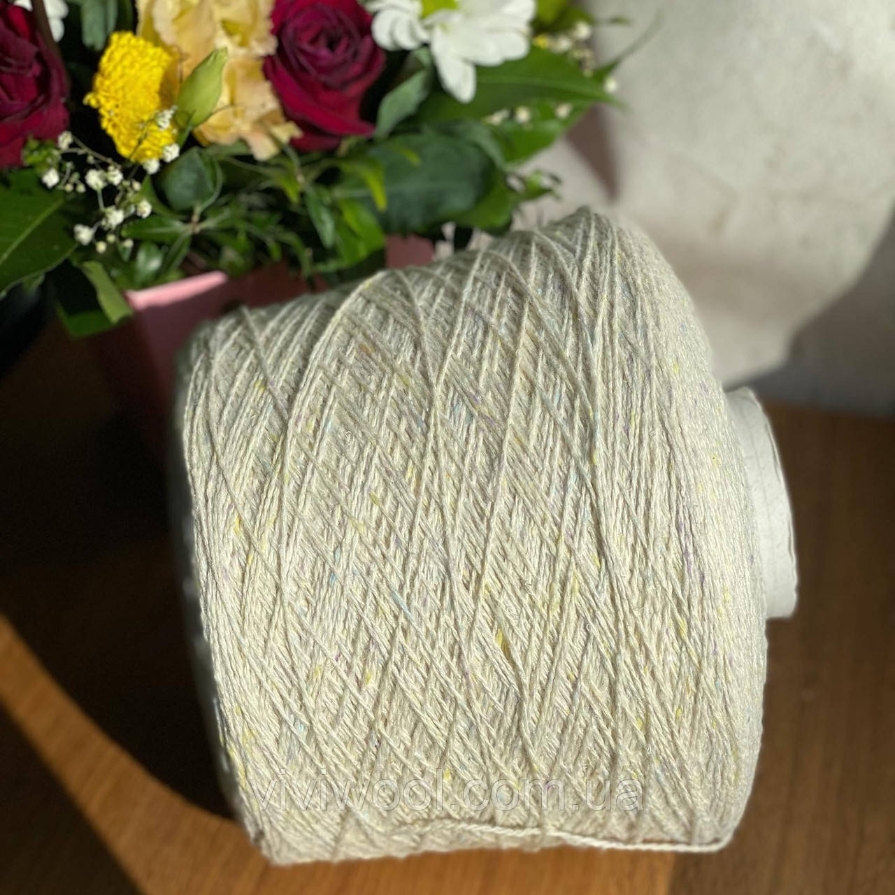 Пряжа в бобіні твід Art. Summer tweed Luxury Selection by Ri.Go 350м/100г Вершковий з кольоровими крапушками