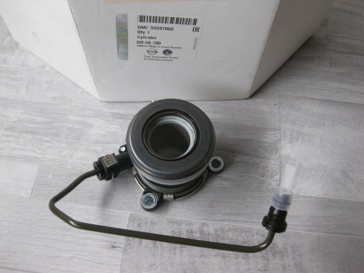 こん ford_2086481_fomoco_2179253_ko