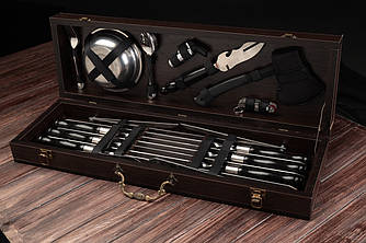 Набір шампурів для шашликів і барбекю в дерев'яному кейсі