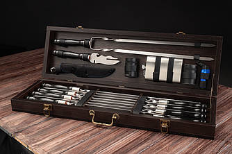 Набір шампурів для шашликів і барбекю у дерев'яному кейсі