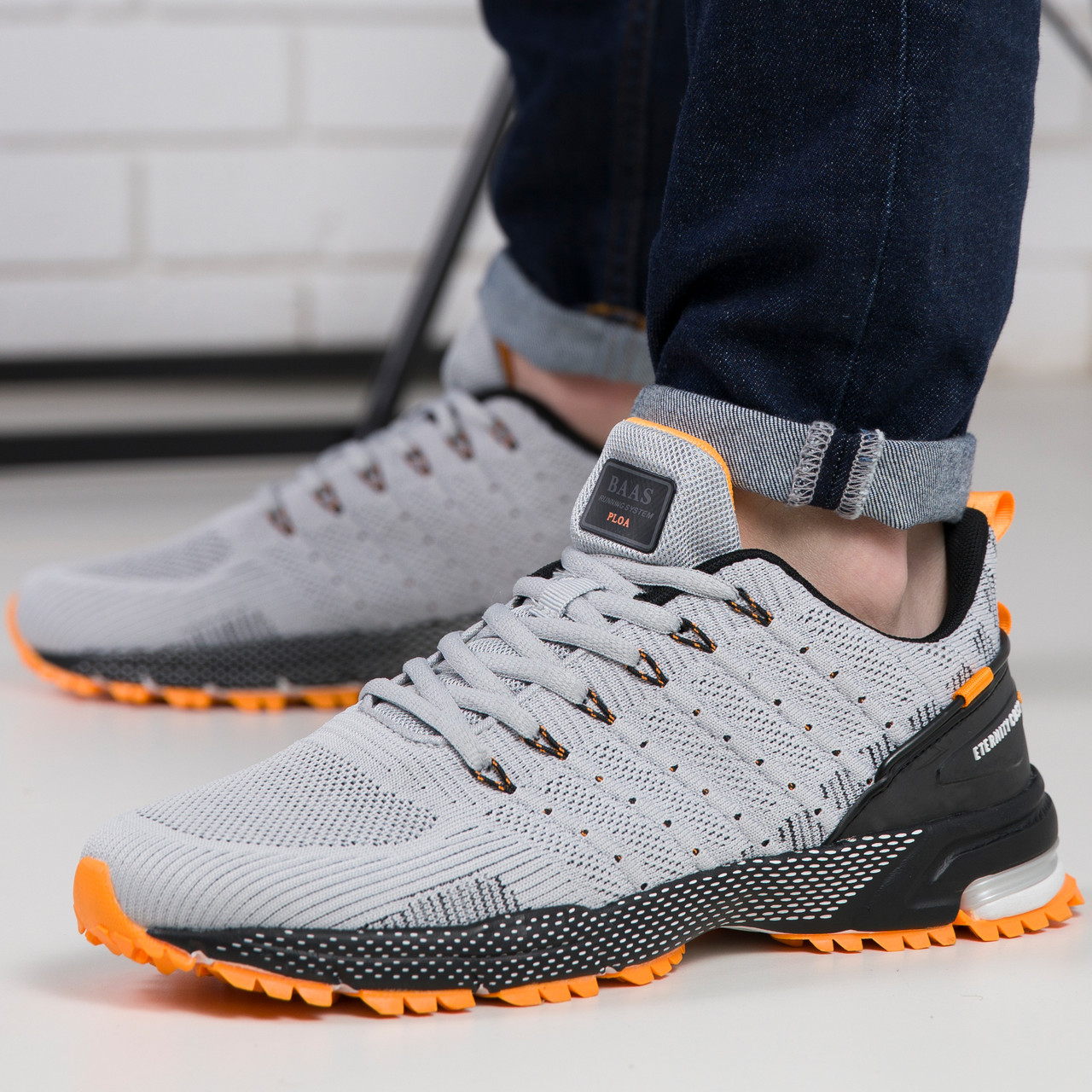 Кросівки бігові чоловічі сітка