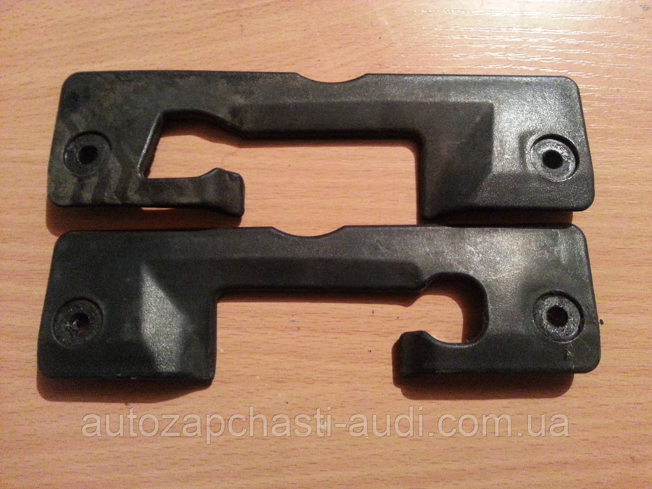 Декоративна накладка навісів багажника Avant (універсал) Audi 100 A6 C4 91-97г, фото 1