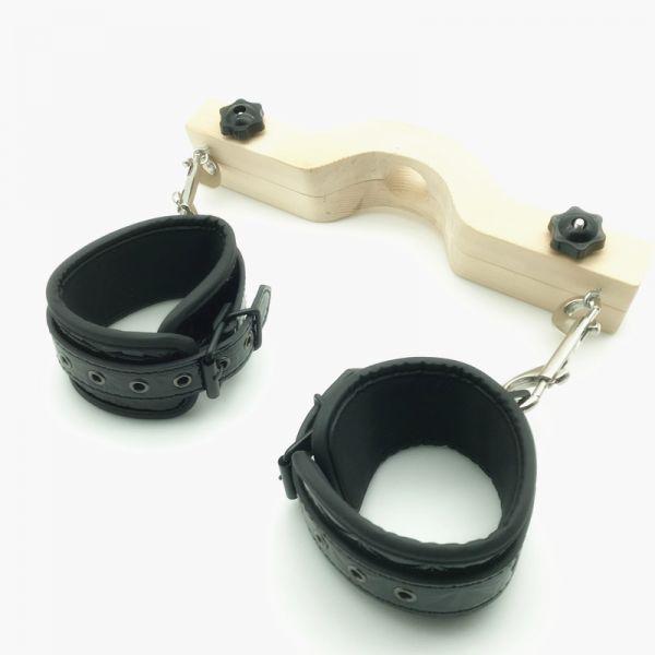 Бандаж і фіксатори bdsm / Затискач для мошонки з наножниками, фото 1
