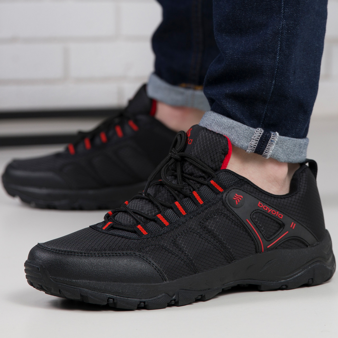 Кросівки чоловічі чорні