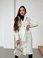 Женское стеганное пальто в ромбик на кнопках с поясом и отложным воротником (р. 42-50) 6502235