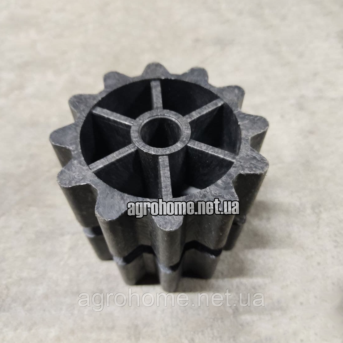 Шестерня механізму бачка міндобрив до картоплесаджалки Bomet (пластмасова), фото 1