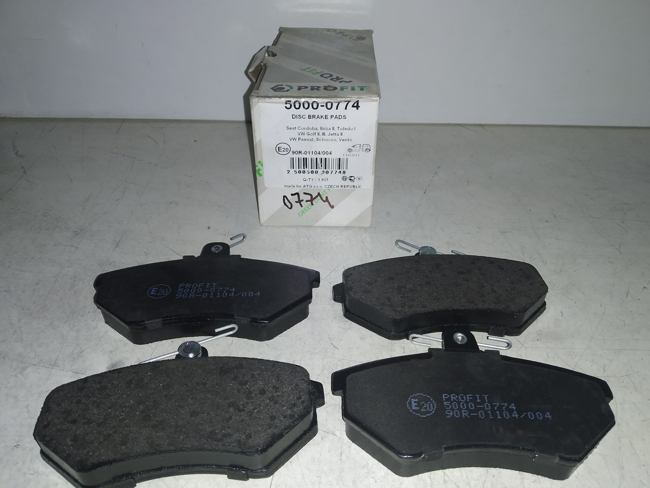 PROFIT Колодки гальмівні передні SEAT CORDOBA,IBIZA, TOLEDO 93-99, VW GOLF,VENTO 91-99, PASSAT 88-96, фото 1