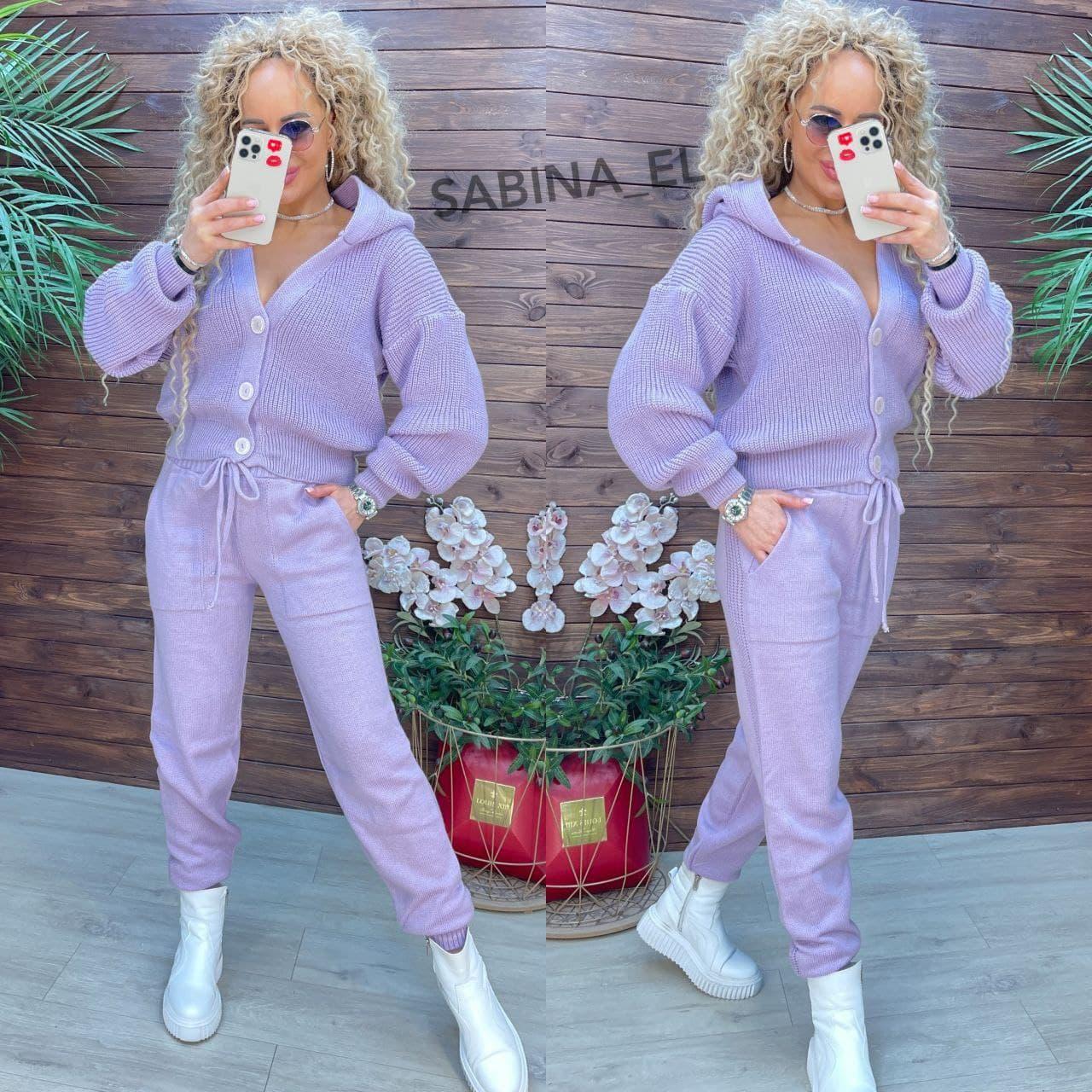 Жіночий в'язаний костюм з вільної в'язаній кофтою на гудзиках і з капюшоном (р. 42-46) 7102221, фото 1