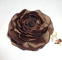 Брошь цветок из коричневой атласной ткани ручной работы "Роза Шоколад"