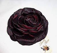 Брошь цветок из черной ткани ручной работы "Роза мелкий горошек"