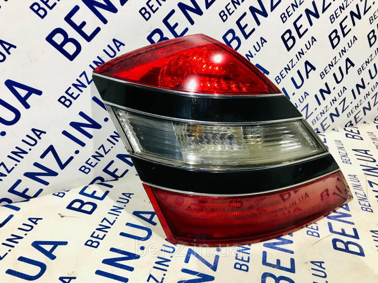 Задній ліхтар зліва Mercedes W221 A2218200166