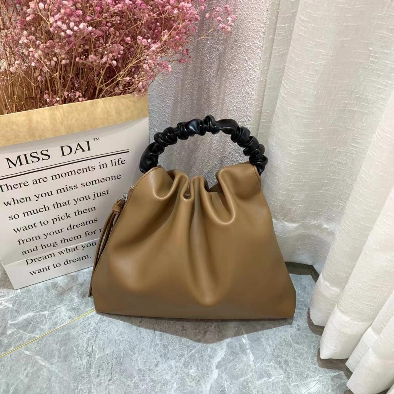 Сумка жіноча через плече Goodyfun GF-8787 коричнева