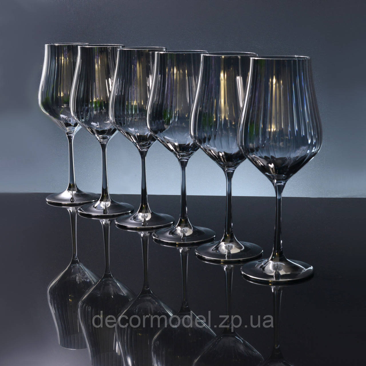 Набір келихів для вина Bohemia Crystalex Tulipa optic 350 мл графіт 40894/36
