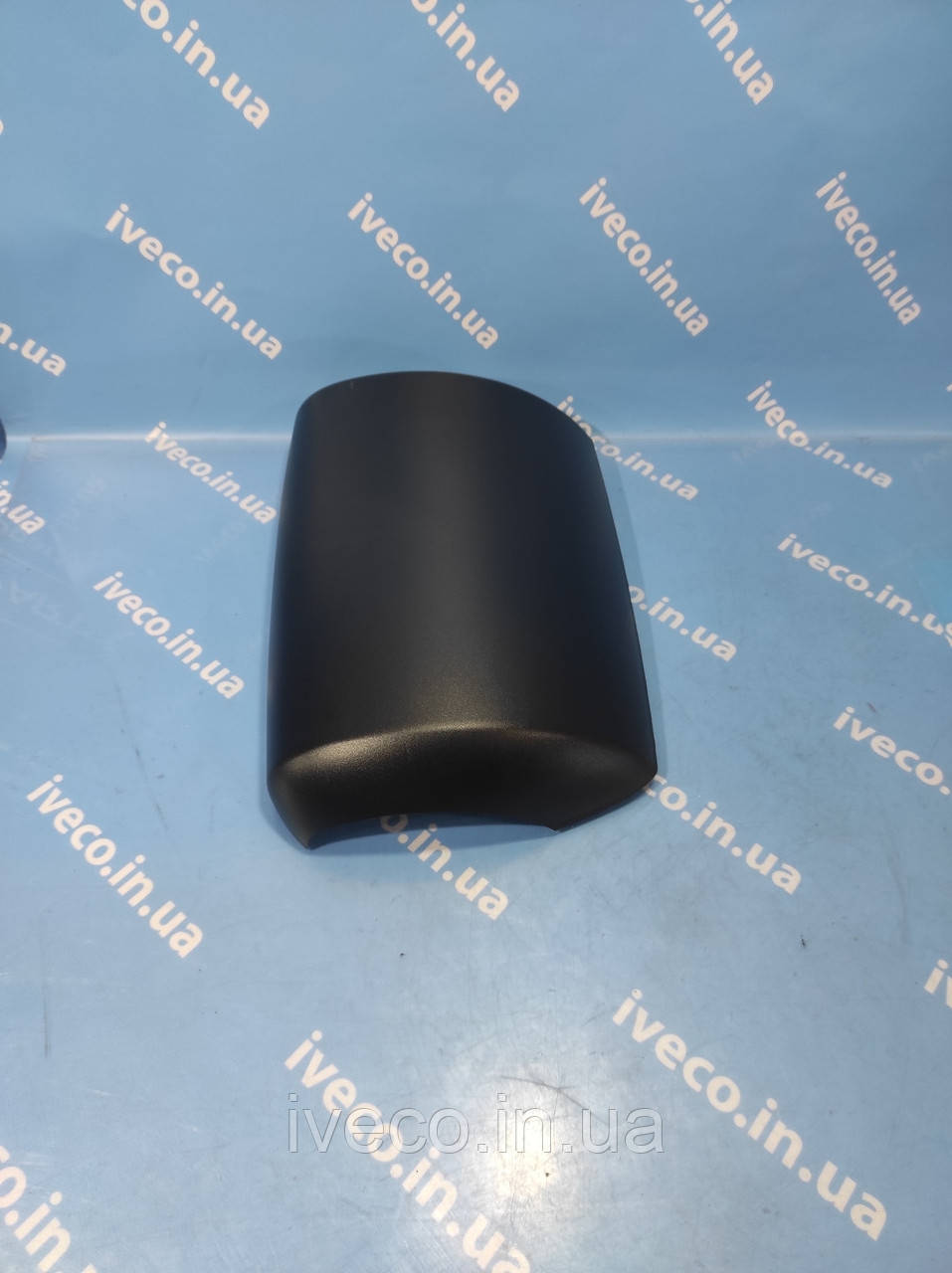 Кришка дзеркала правого великого Iveco Stralis Trakker Івеко Євро 5 504158977 504158975 ZL04-59-018R