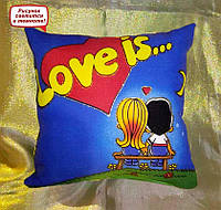 Подарок любимым - светящаяся подушка Love is