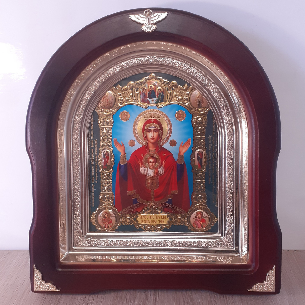 Ікона Пресвята Богородиця Незапальна Чаша, лік 15х18 см, у темному дерев'яному кіоті, арка