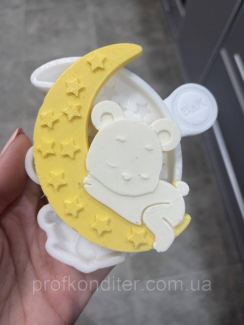 Авторський силіконовий Молд для карамелі, мастики та шоколаду "Ведмедик на місяці №2", фото 1