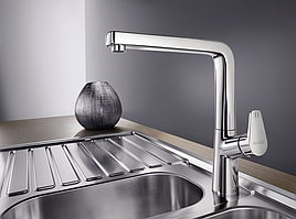 Смеситель для кухонної мийки Blanco Avona chrom 521267