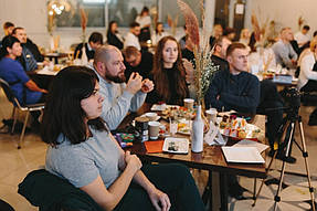 Столи Серія 18, стільниця 100х100см з масиву ясена