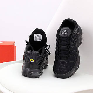 Nike 9 all black deals