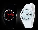 Годинник із каучуковим ремінцем круглий жіночий, Прикольний годинник жіночий, фото 3