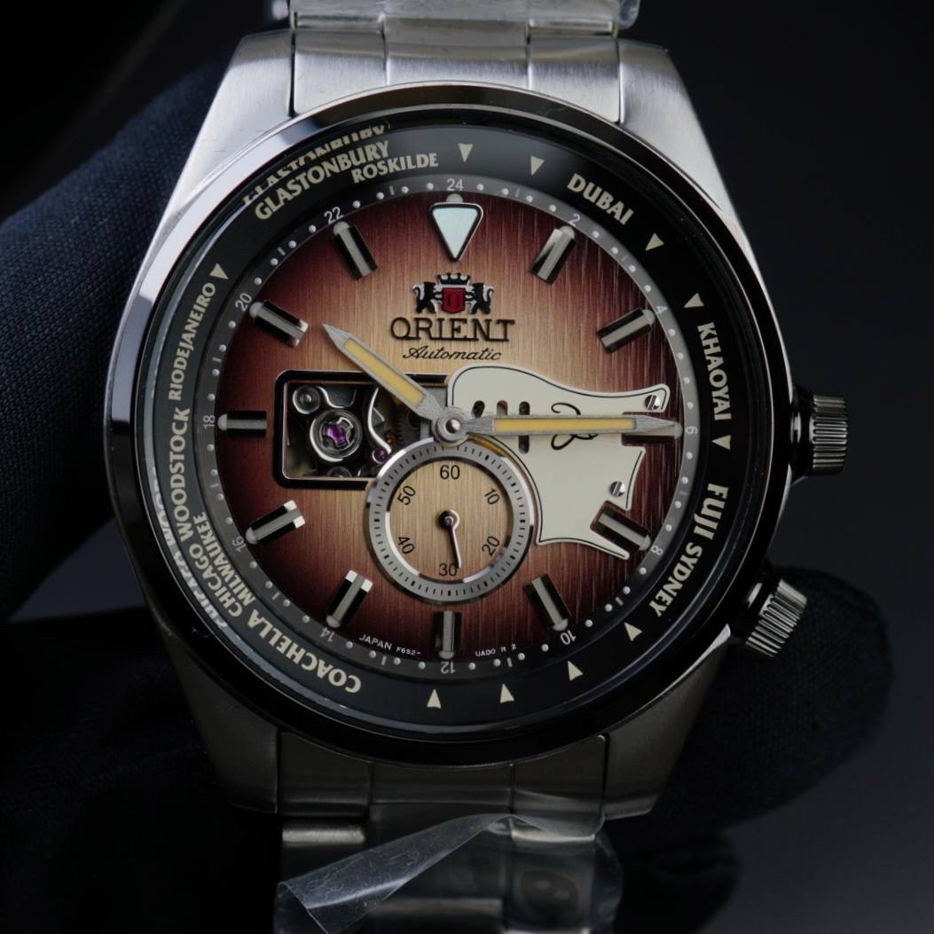 Orient Retro Future Guitar RN-AR0301G Automatic Limited Edition