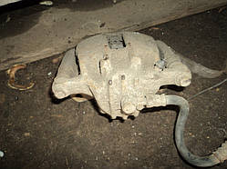 Міцубісі карізма дорейстайл (1995-1999) передній правий суппорт
