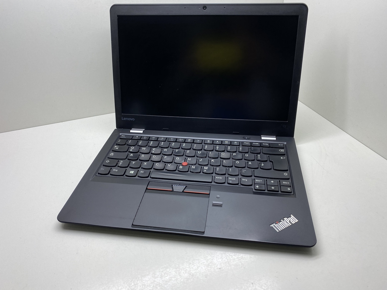 Ноутбук Lenovo ThinkPad 13 2nd GEN \ Full HD \ I5-7200U \ SSD 256 GB