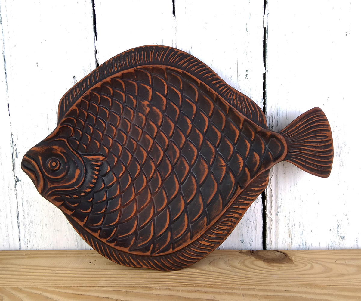 Глинянатарілка для риби "Камбала" 38 х 28.5 см