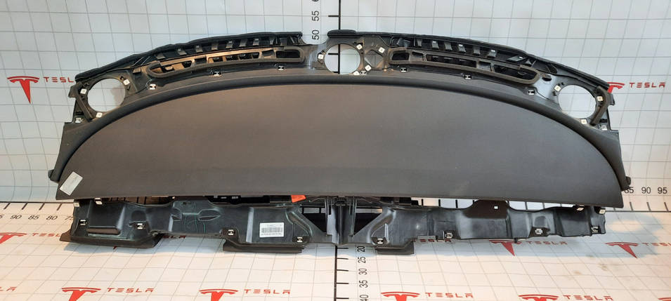 1083401-80-J Пластиковий каркас інструментальної панелі (торпедо) Tesla Model 3 (101118400I), фото 1