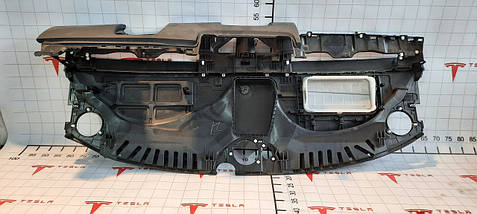 1083401-80-J Пластиковий каркас інструментальної панелі (торпедо) Tesla Model 3 (101118400I), фото 2