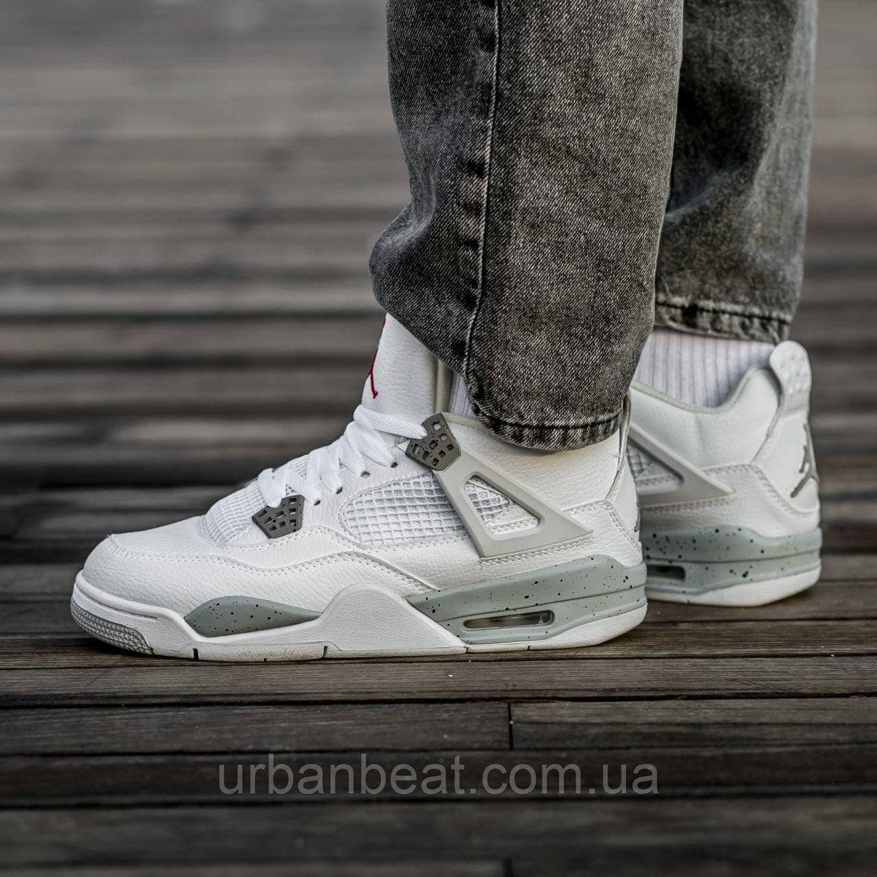 Чоловічі баскетбольні кросівки Air Jordan 4 Retro White Grey
